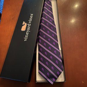 Vineyard Vines Tie - Holy Cross (NWT and box)